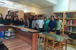 برگزاری تور آشنایی با کتابخانه دانشکده پرستاری و مامایی ویژه دانشجویان جدیدالورود